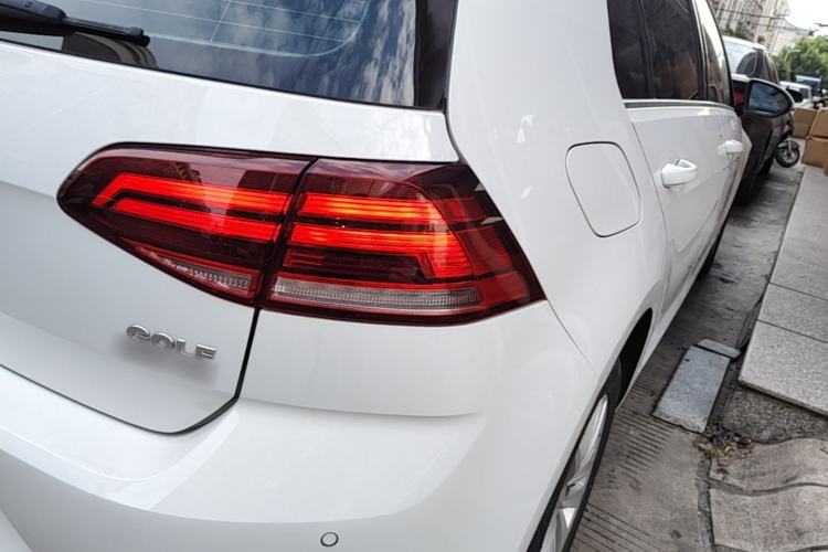 Used Volkswagen Golf 2019 200TSI DSG Comfort & Ambition Edition China VI Standard Exterior 3