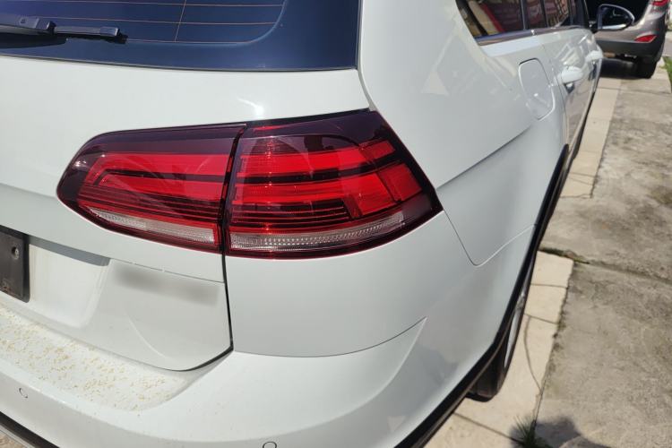 Used Volkswagen Golf 2019 1.8TSI Travel Edition Exterior 3