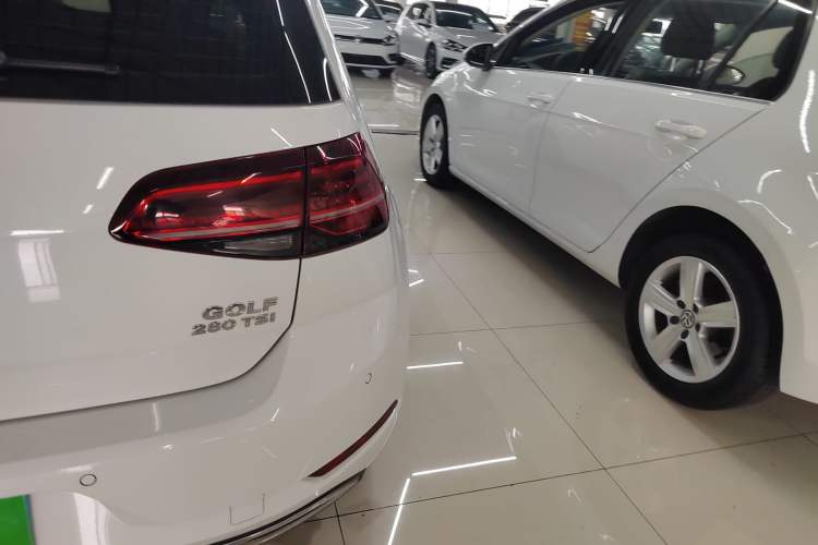 Used Volkswagen Golf 2019 280TSI DSG Luxury Version China VI Standard Exterior 3