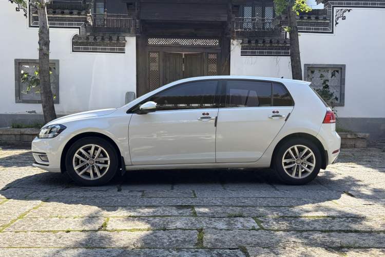 Used Volkswagen Golf 2019 200TSI DSG Comfort & Ambition Edition China VI Standard Exterior 3