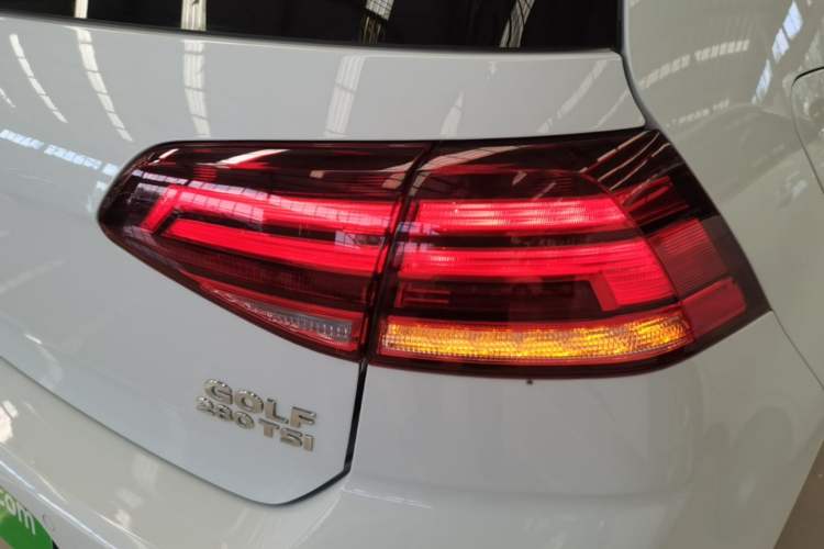 Used Volkswagen Golf 2019 280TSI DSG Comfort Version China VI Standard Exterior 3