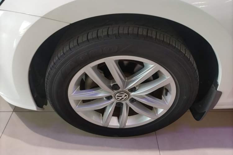 Used Volkswagen Golf 2019 280TSI DSG Comfort Version China VI Standard Exterior 4