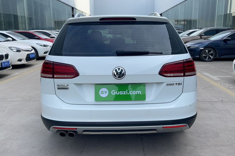 Used Volkswagen Golf 2019 1.8TSI Travel Edition Exterior 4