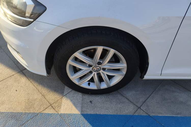 Used Volkswagen Golf 2019 200TSI DSG Comfort & Ambition Edition China VI Standard Exterior 4