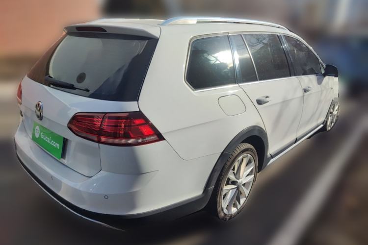 Used Volkswagen Golf 2019 1.8TSI Travel Edition Exterior 5