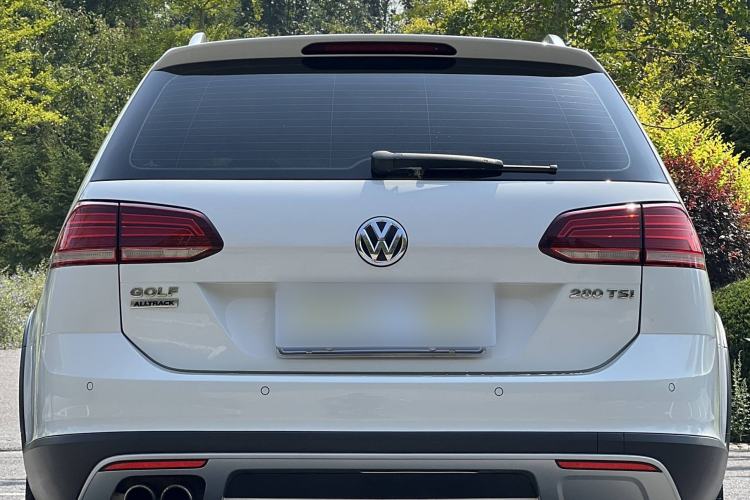 Used Volkswagen Golf 2019 1.8TSI Travel Edition Exterior 5