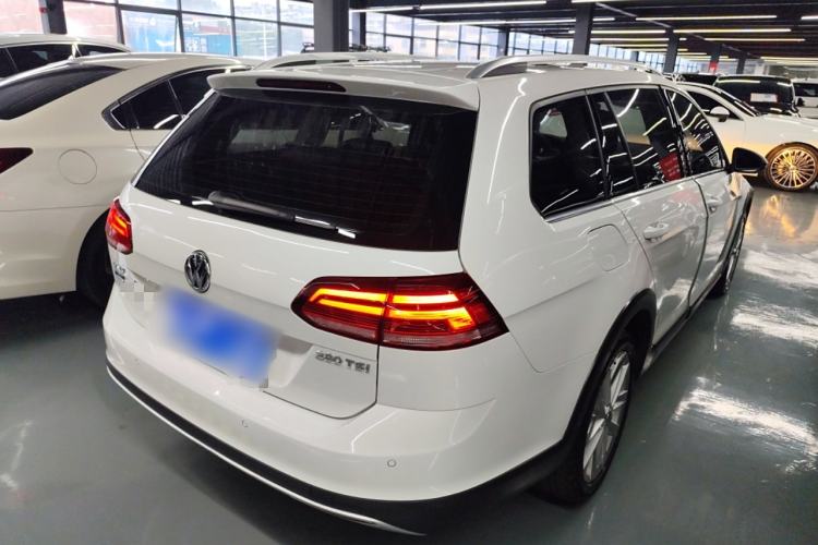 Used Volkswagen Golf 2019 1.8TSI Travel Edition Exterior 5