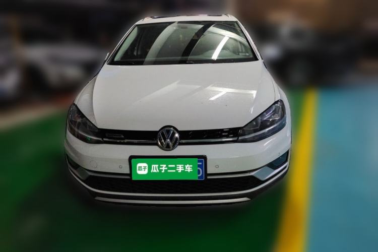 Used Volkswagen Golf 2019 1.8TSI Travel Edition Front