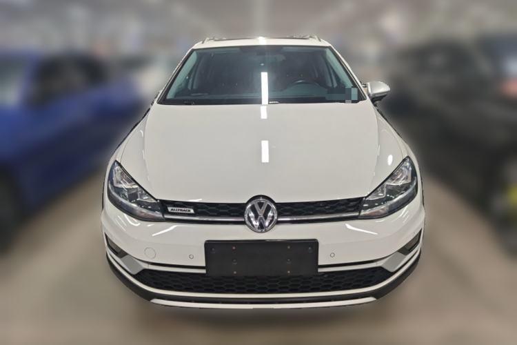 Used Volkswagen Golf 2019 1.8TSI Travel Edition Front