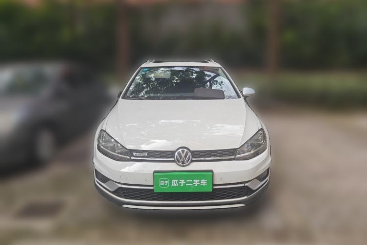Used Volkswagen Golf 2019 1.8TSI Travel Edition Front