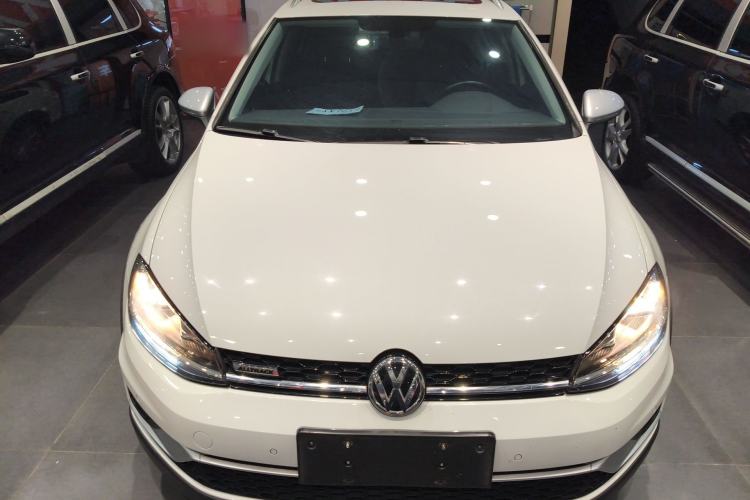 Used Volkswagen Golf 2019 1.8TSI Travel Edition Front