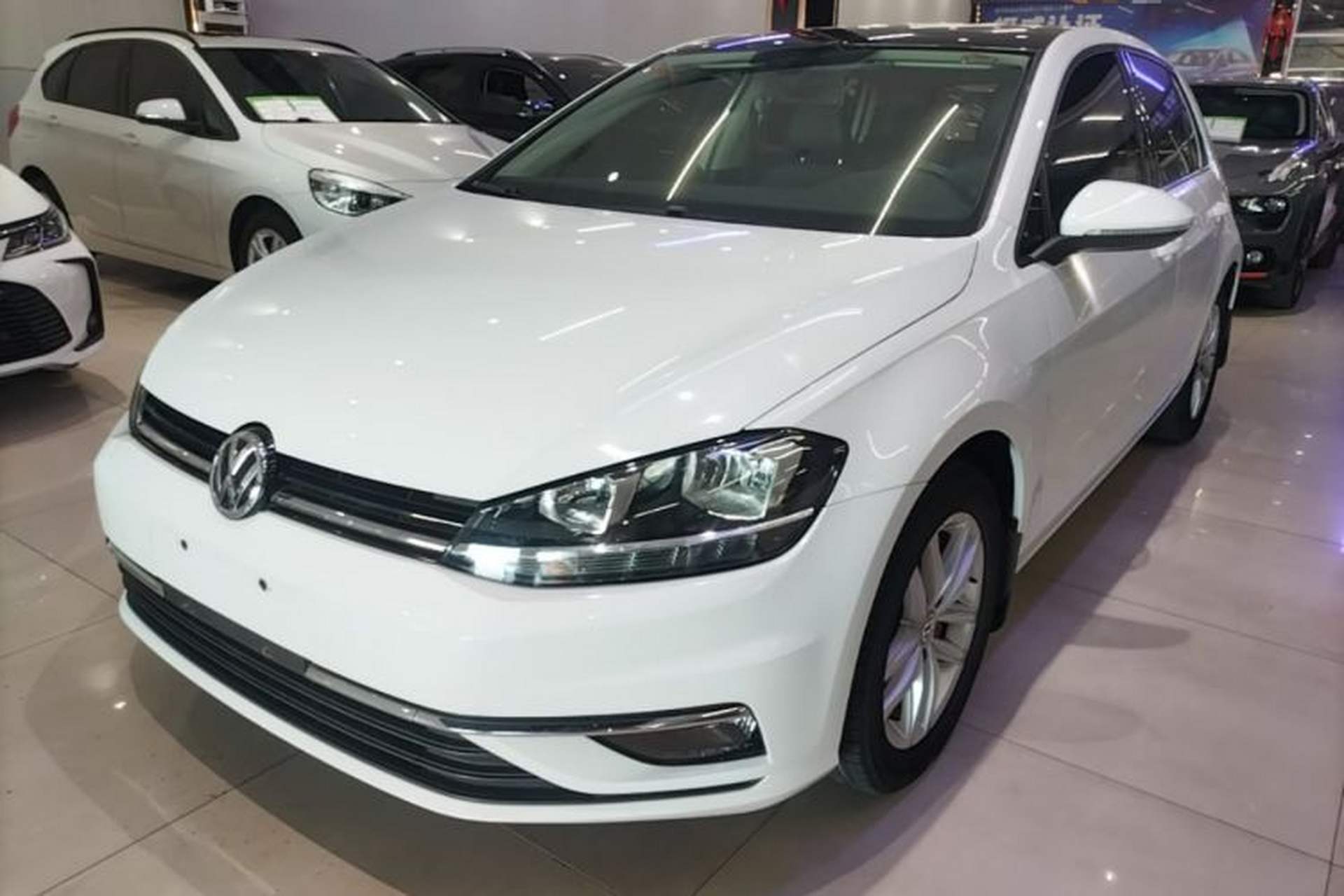 Used Volkswagen Golf 2019 280TSI DSG Comfort Version China VI Standard Front Left 45 Deg