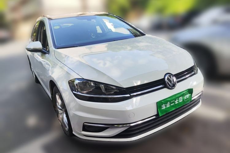 Used Volkswagen Golf 2019 280TSI DSG Comfort Version China VI Standard Front Right 45 Deg