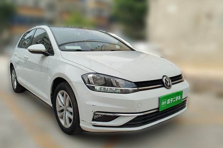 Used Volkswagen Golf 2019 280TSI DSG Comfort Version China VI Standard Front Right 45 Deg