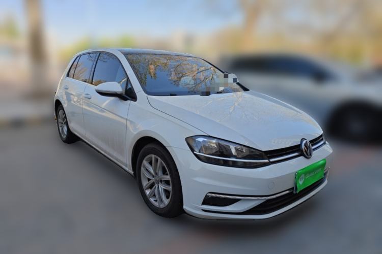 Used Volkswagen Golf 2019 280TSI DSG Comfort Version China VI Standard Front Right 45 Deg