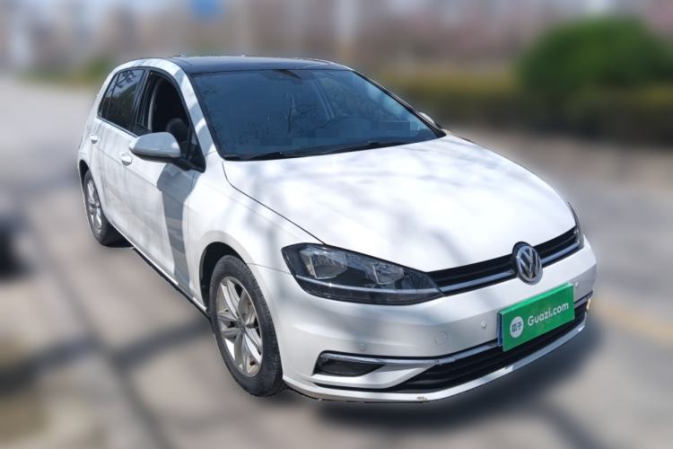 Used Volkswagen Golf 2019 280TSI DSG Comfort Version China VI Standard Front Right 45 Deg