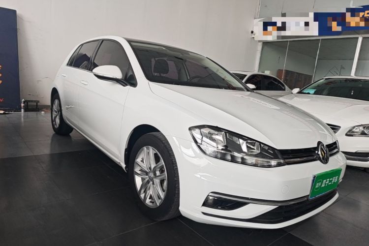 Used Volkswagen Golf 2019 200TSI DSG Comfort & Ambition Edition China VI Standard Front Right 45 Deg