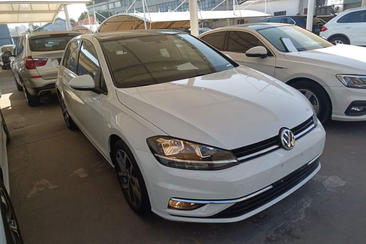 Used Volkswagen Golf 2019 280TSI DSG Luxury Version China VI Standard Front Right 45 Deg
