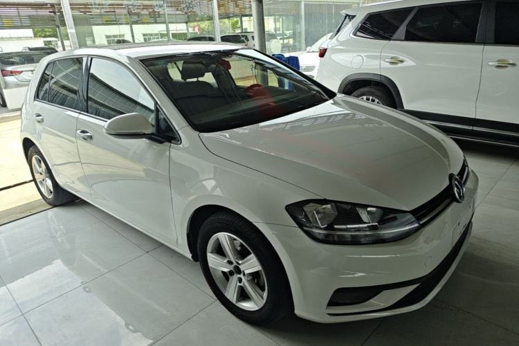 Used Volkswagen Golf 2019 1.6L Automatic Fashion Model China V Standard Front Right 45 Deg
