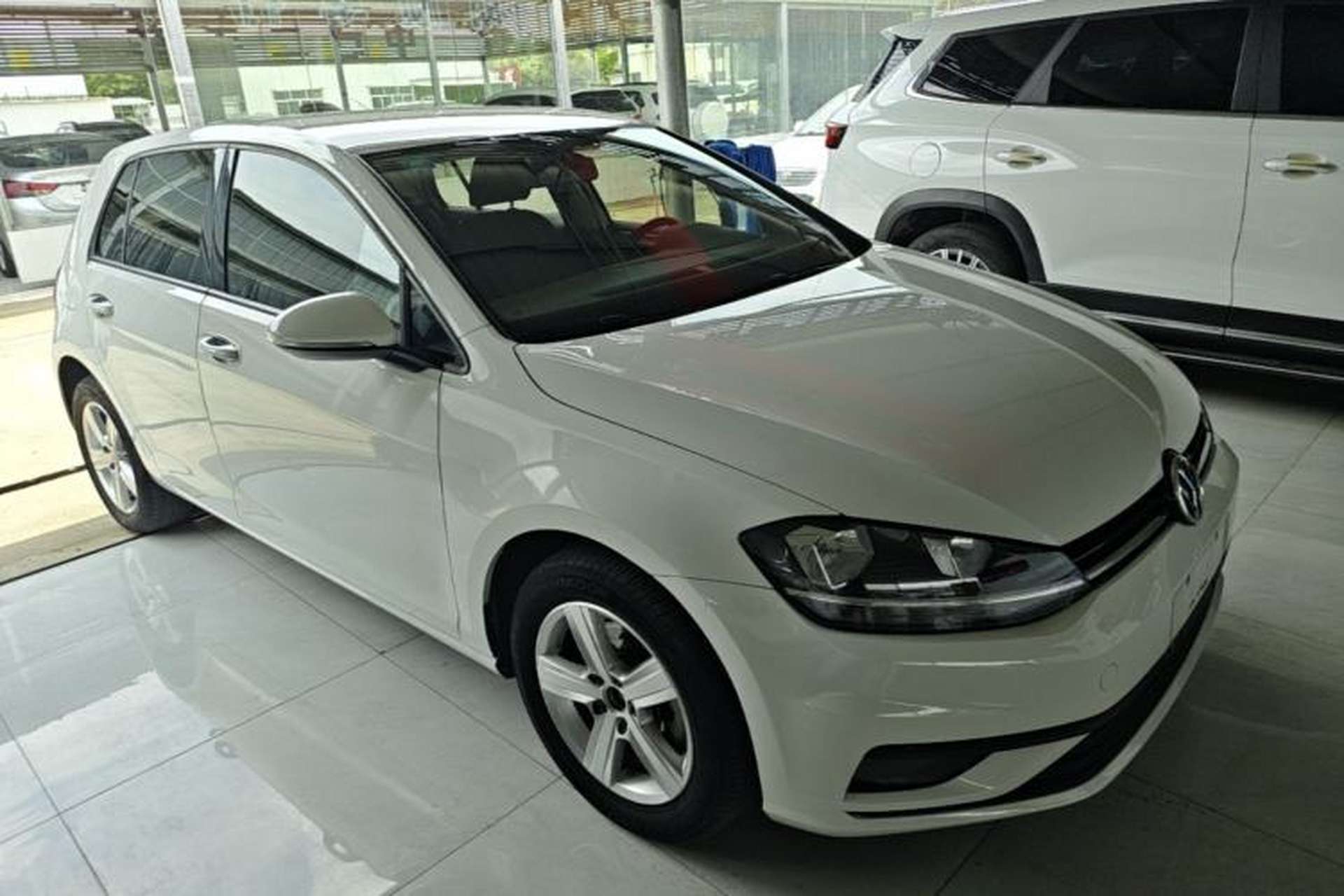 Used Volkswagen Golf 2019 1.6L Automatic Fashion Model China V Standard Front Right 45 Deg