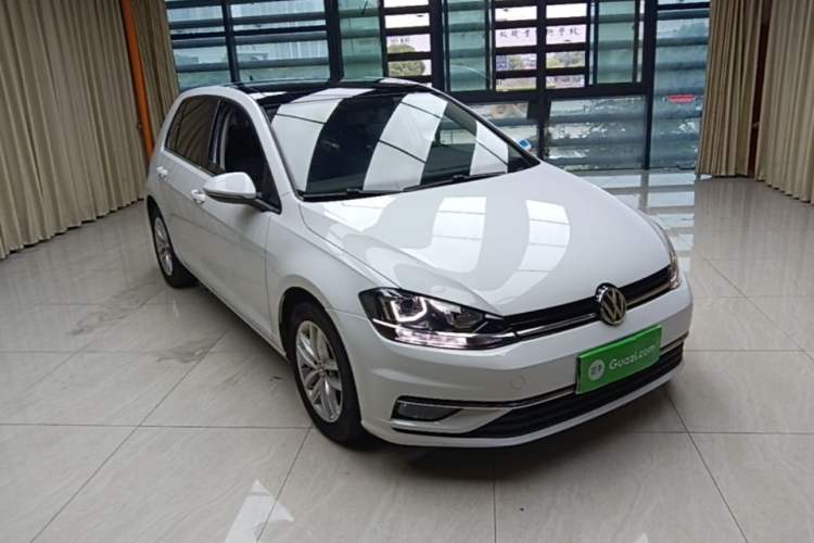 Used Volkswagen Golf 2019 1.6L Automatic Comfort Model China V Standard Front Right 45 Deg