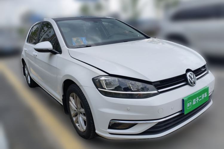 Used Volkswagen Golf 2019 280TSI DSG Comfort Version China VI Standard Front Right 45 Deg