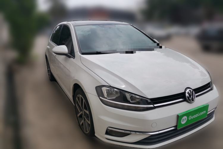 Used Volkswagen Golf 2019 200TSI DSG Comfort & Ambition Edition China VI Standard Front Right 45 Deg