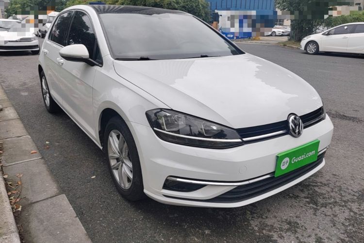 Used Volkswagen Golf 2019 200TSI DSG Comfort & Ambition Edition China VI Standard Front Right 45 Deg