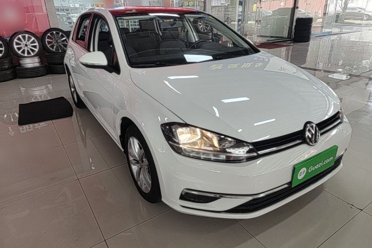 Used Volkswagen Golf 2019 1.6L Automatic Comfort Model China V Standard Front Right 45 Deg