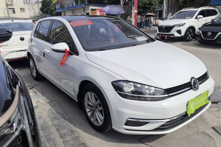 Used Volkswagen Golf 2019 200TSI DSG Comfort & Ambition Edition China VI Standard Front Right 45 Deg
