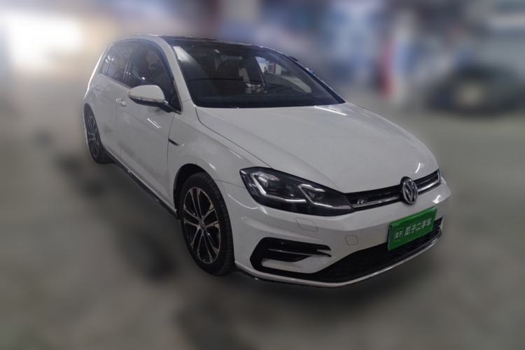 Used Volkswagen Golf 2019 280TSI DSG R-Line China VI Standard Front Right 45 Deg