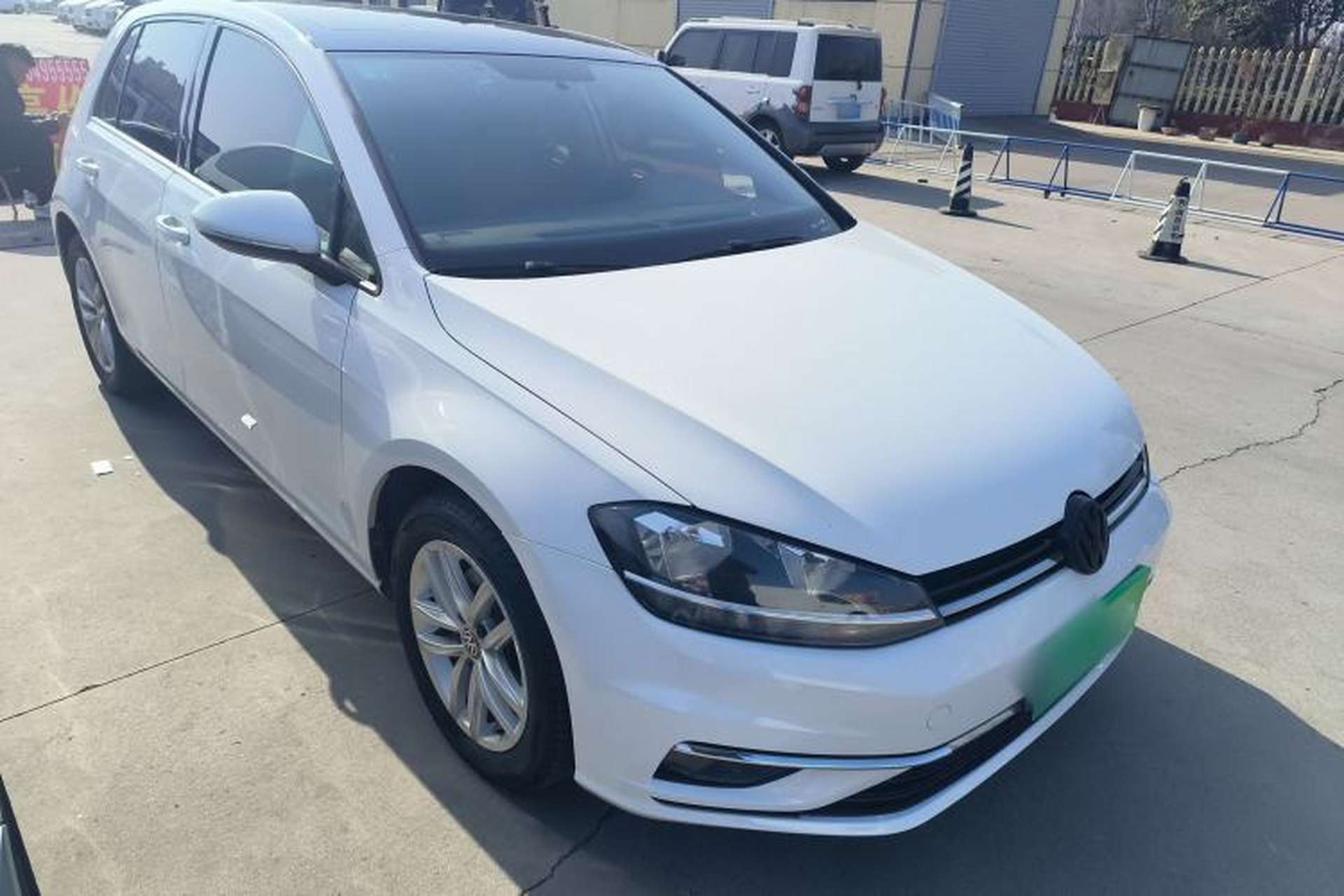 Used Volkswagen Golf 2019 200TSI DSG Comfort & Ambition Edition China VI Standard Front Right 45 Deg