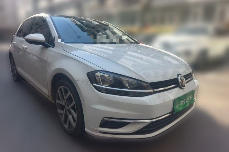 Used Volkswagen Golf 2019 200TSI DSG Comfort & Ambition Edition China VI Standard Front Right 45 Deg