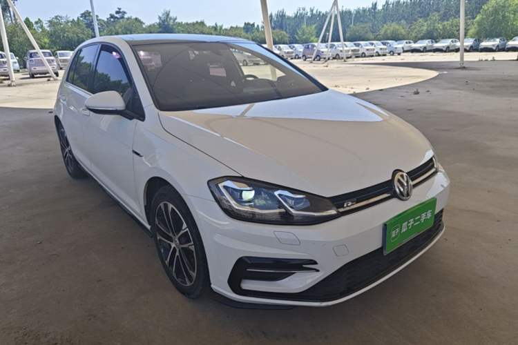 Used Volkswagen Golf 2019 280TSI DSG R-Line Model China V Standard Front Right 45 Deg