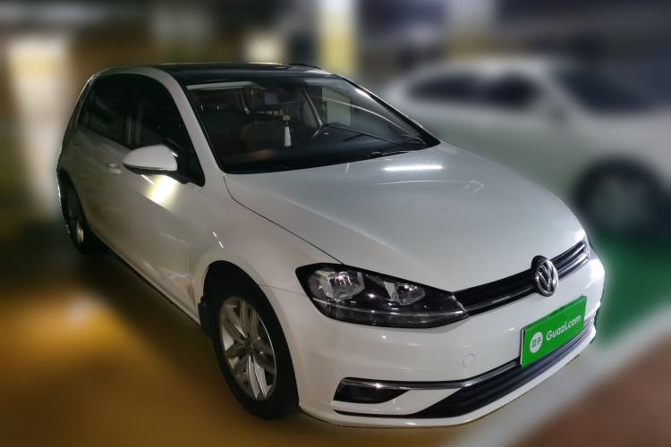 Used Volkswagen Golf 2019 280TSI DSG Comfort Version China VI Standard Front Right 45 Deg