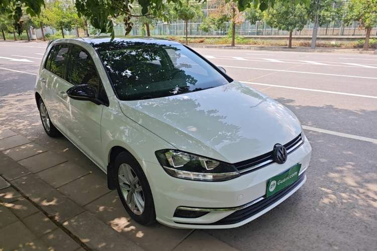 Used Volkswagen Golf 2019 280TSI DSG Comfort Version China VI Standard Front Right 45 Deg