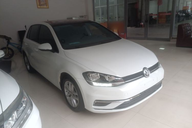 Used Volkswagen Golf 2019 200TSI DSG Comfort & Ambition Edition China VI Standard Front Right 45 Deg