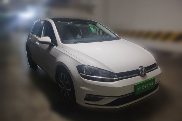 Used Volkswagen Golf 2019 280TSI DSG Luxury Version China VI Standard Front Right 45 Deg