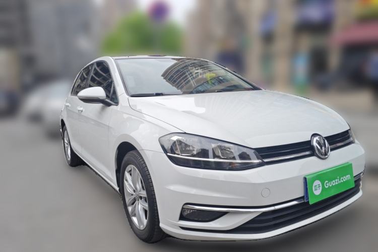 Used Volkswagen Golf 2019 1.6L Automatic Comfort Model China V Standard Front Right 45 Deg