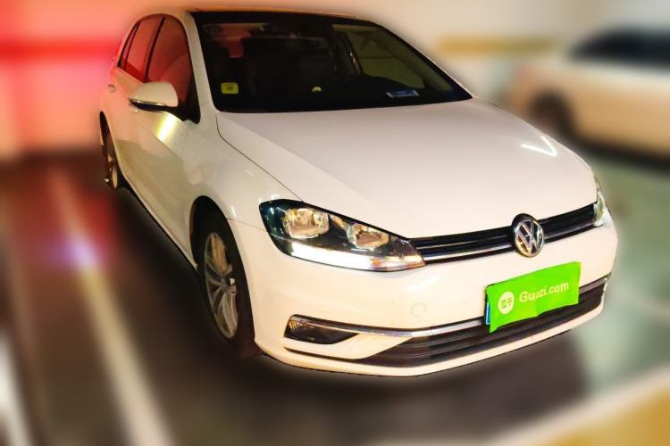 Used Volkswagen Golf 2019 280TSI DSG Comfort Version China VI Standard Front Right 45 Deg