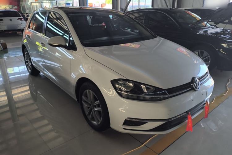 Used Volkswagen Golf 2019 280TSI DSG Comfort Version China VI Standard Front Right 45 Deg