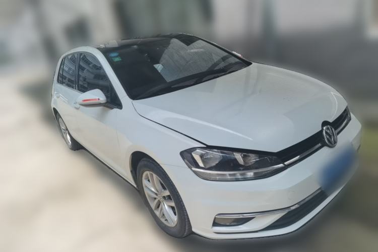 Used Volkswagen Golf 2019 200TSI DSG Comfort & Ambition Edition China VI Standard Front Right 45 Deg