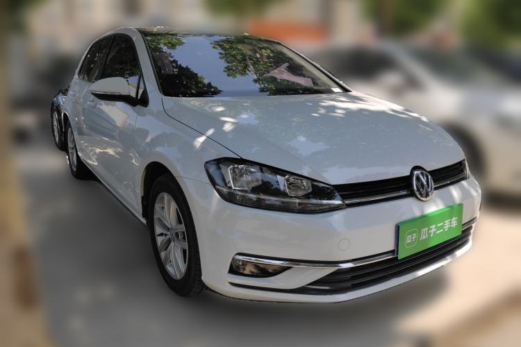 Used Volkswagen Golf  Front Right 45 Deg