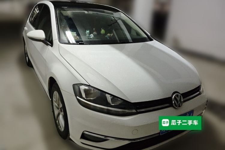 Used Volkswagen Golf 2019 200TSI DSG Comfort Version China VI Standard Front Right 45 Deg
