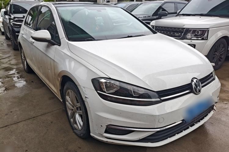 Used Volkswagen Golf 2019 280TSI DSG Comfort Version China VI Standard Front Right 45 Deg