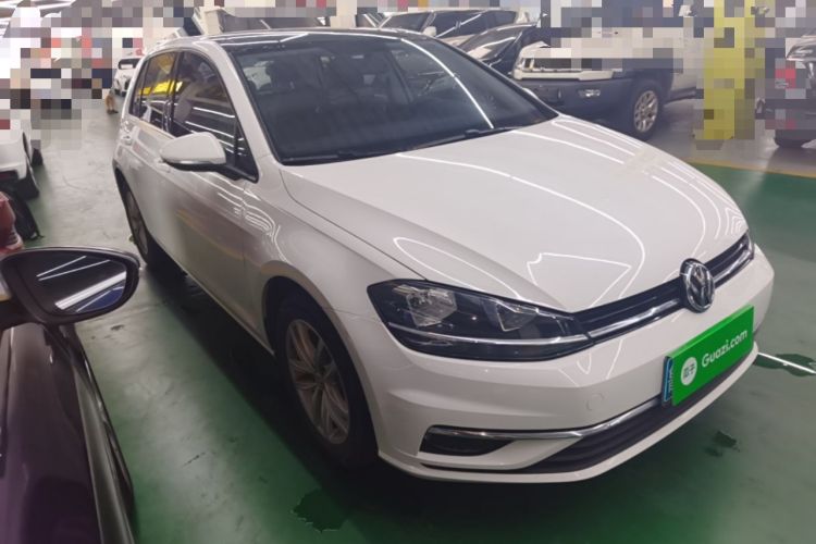 Used Volkswagen Golf 2019 200TSI DSG Comfort & Ambition Edition China VI Standard Front Right 45 Deg