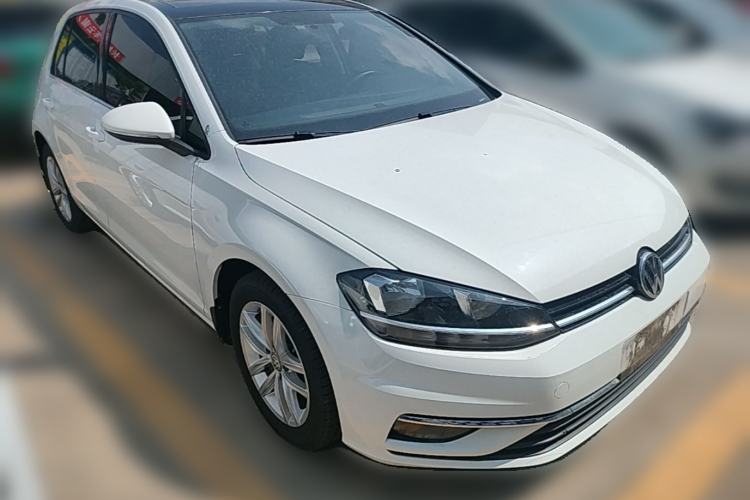 Used Volkswagen Golf 2019 200TSI DSG Comfort & Ambition Edition China VI Standard Front Right 45 Deg