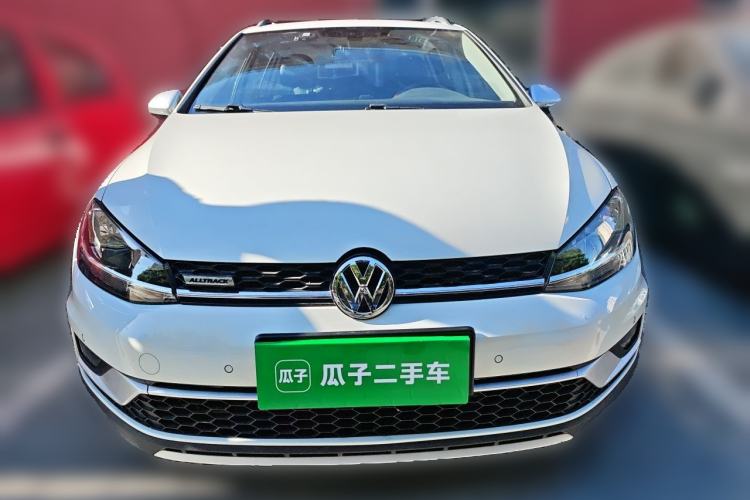 Used Volkswagen Golf 2019 1.8TSI Travel Edition Front