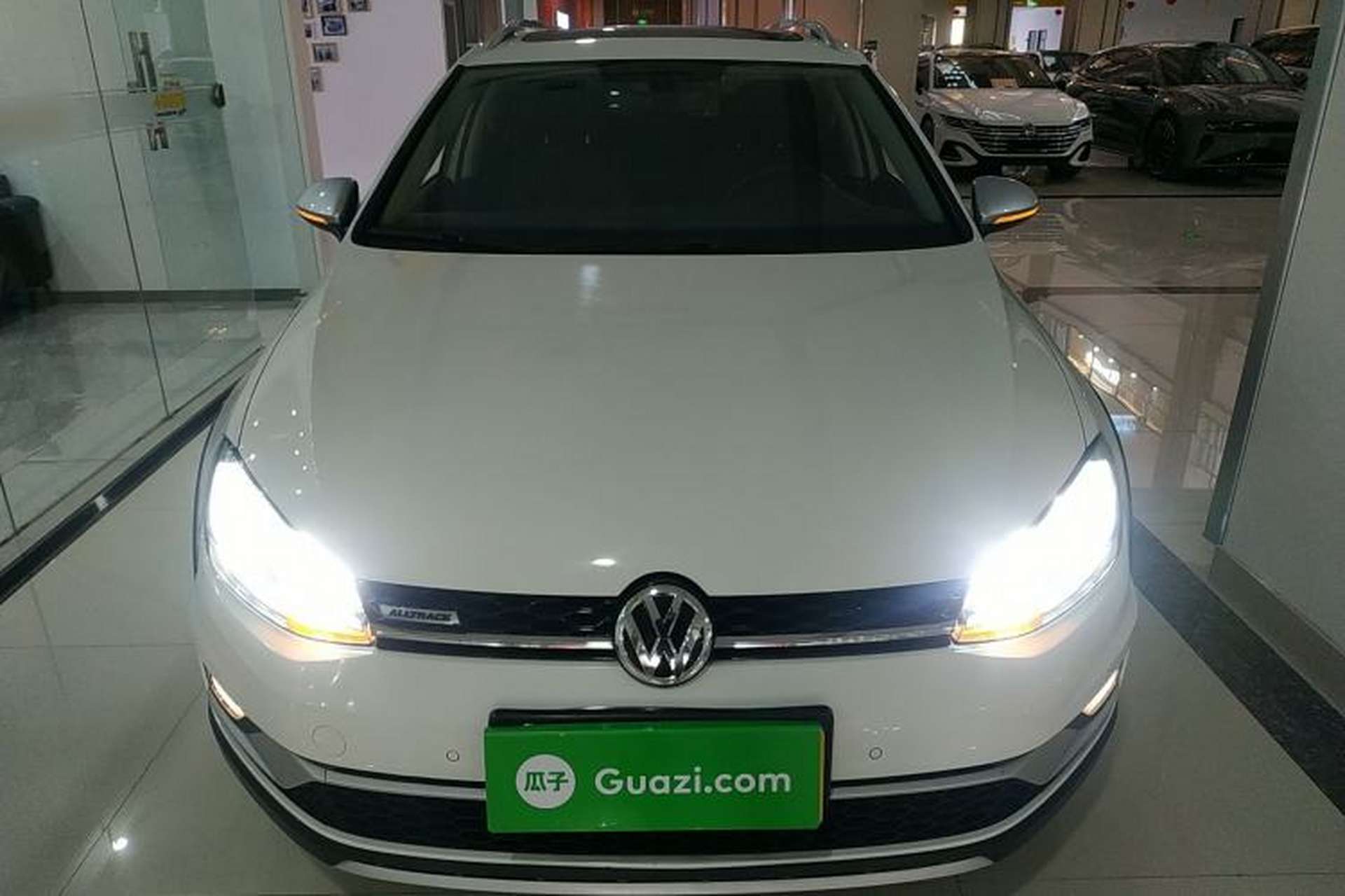 Used Volkswagen Golf 2019 1.8TSI Travel Edition Front