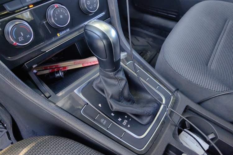 Used Volkswagen Golf 2019 280TSI DSG Comfort Version China V Standard Gear Lever